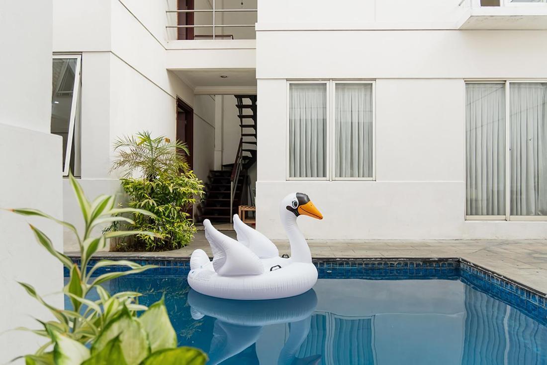 Twospaces Living At The Unit Residence Jakarta Exterior foto